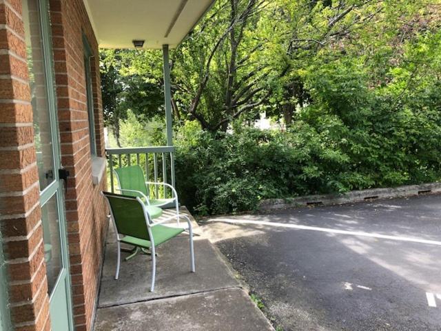 Ludington Blue Spruce Inn المظهر الخارجي الصورة